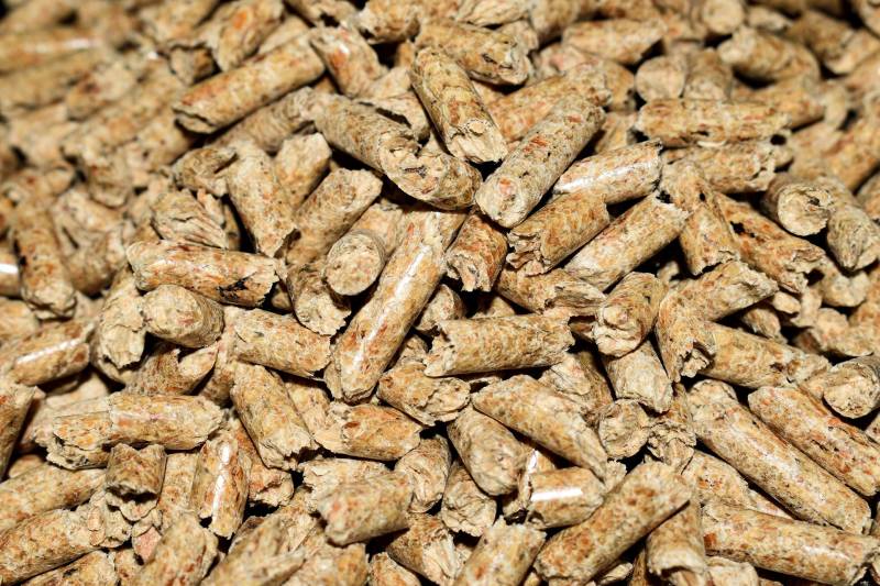 ETS Combe Vente de combustibles : pellets, fuel, granulés bois et bois de chauffage à Blacé près de St-Georges-de-Reneins